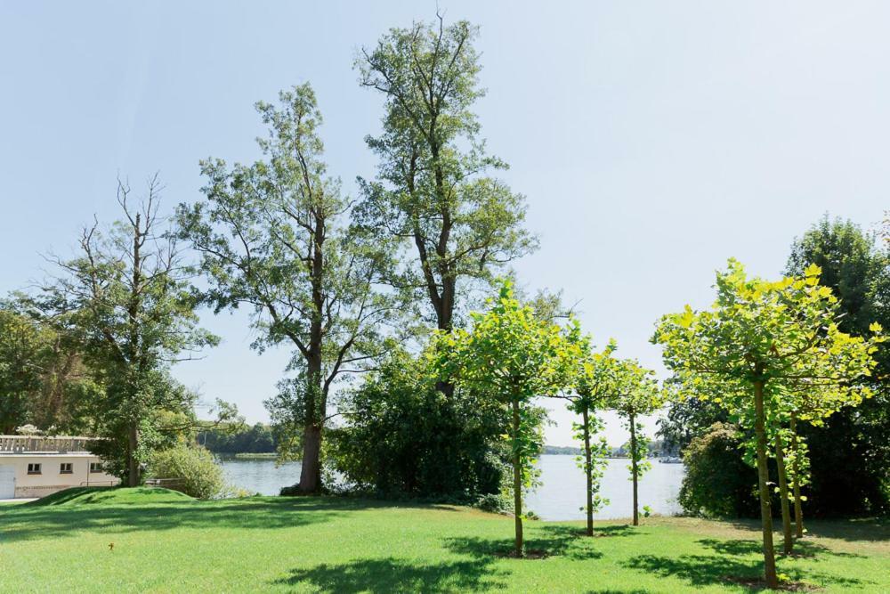 Landhaus Am Jungfernsee Потсдам Екстериор снимка